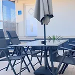 Penthouse Jacuzzi & Pool Apartmants