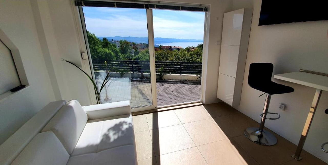 Penthouse Jacuzzi & Pool Apartmants Apartman Opatija