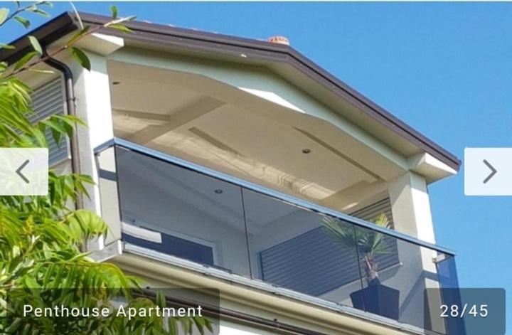 Apartman Penthouse Jacuzzi & Pool Apartmants