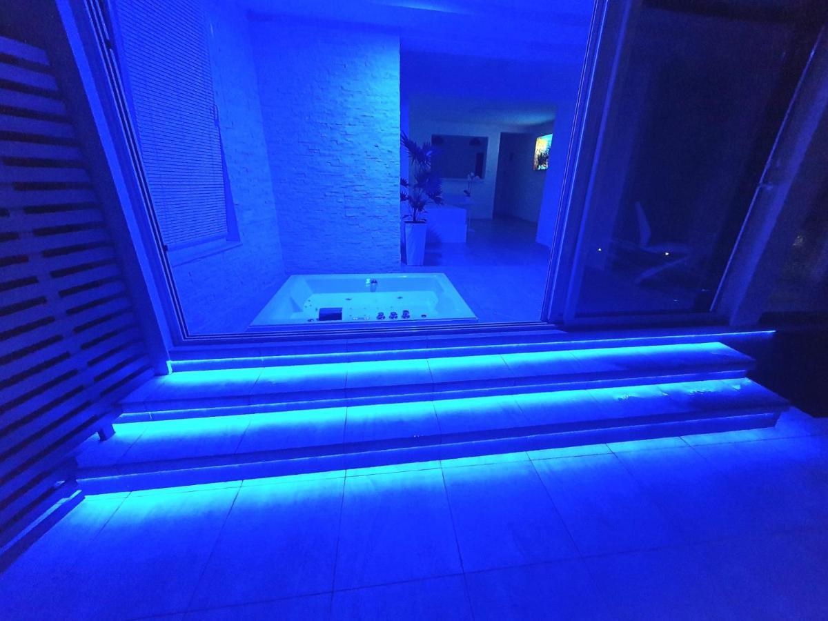 Apartman Penthouse Jacuzzi & Pool Apartmants