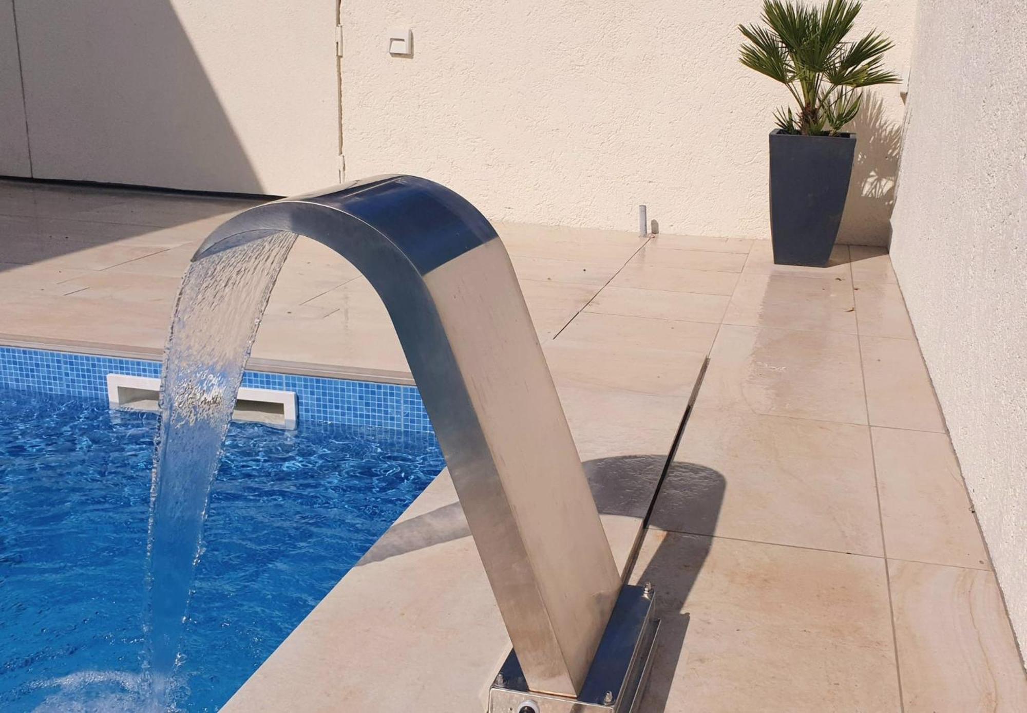 Apartman Penthouse Jacuzzi & Pool Apartmants *